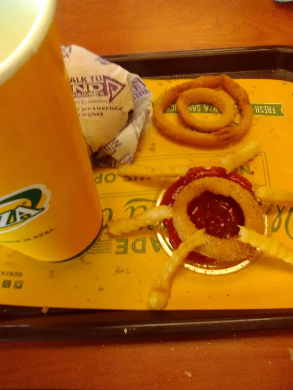 Runza Restaurant | restaurant | 2630 Industrial Drive, Fairbury, NE 68352, USA | 4027295248 OR +1 402-729-5248