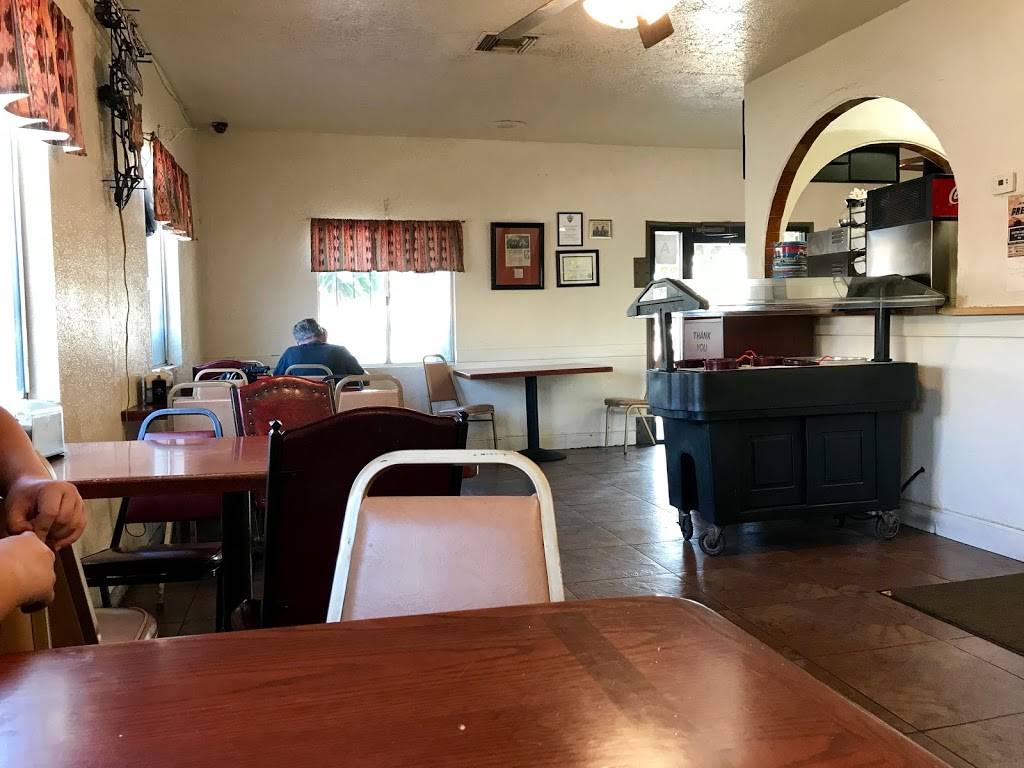 Dells | restaurant | 531 S La Cadena Dr, Colton, CA 92324, USA | 9093702474 OR +1 909-370-2474