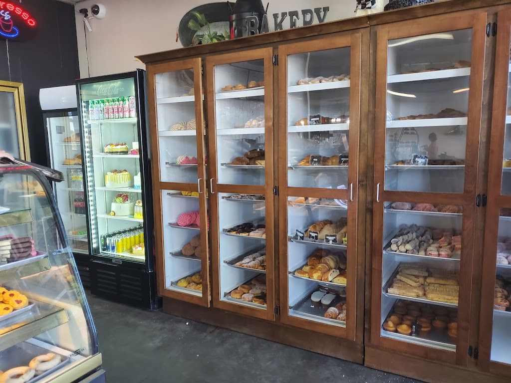 Panaderia La Central | bakery | 725 N Central Ave, Avondale, AZ 85323, USA | 6238820757 OR +1 623-882-0757