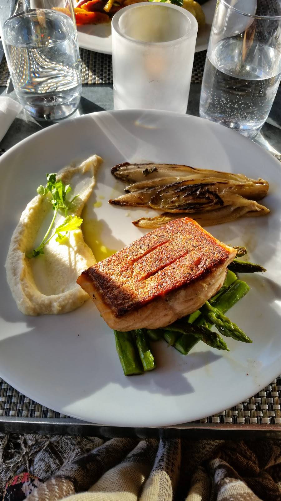 Fig & Olive | restaurant | 696 White Plains Rd, Scarsdale, NY 10583, USA | 9147252900 OR +1 914-725-2900