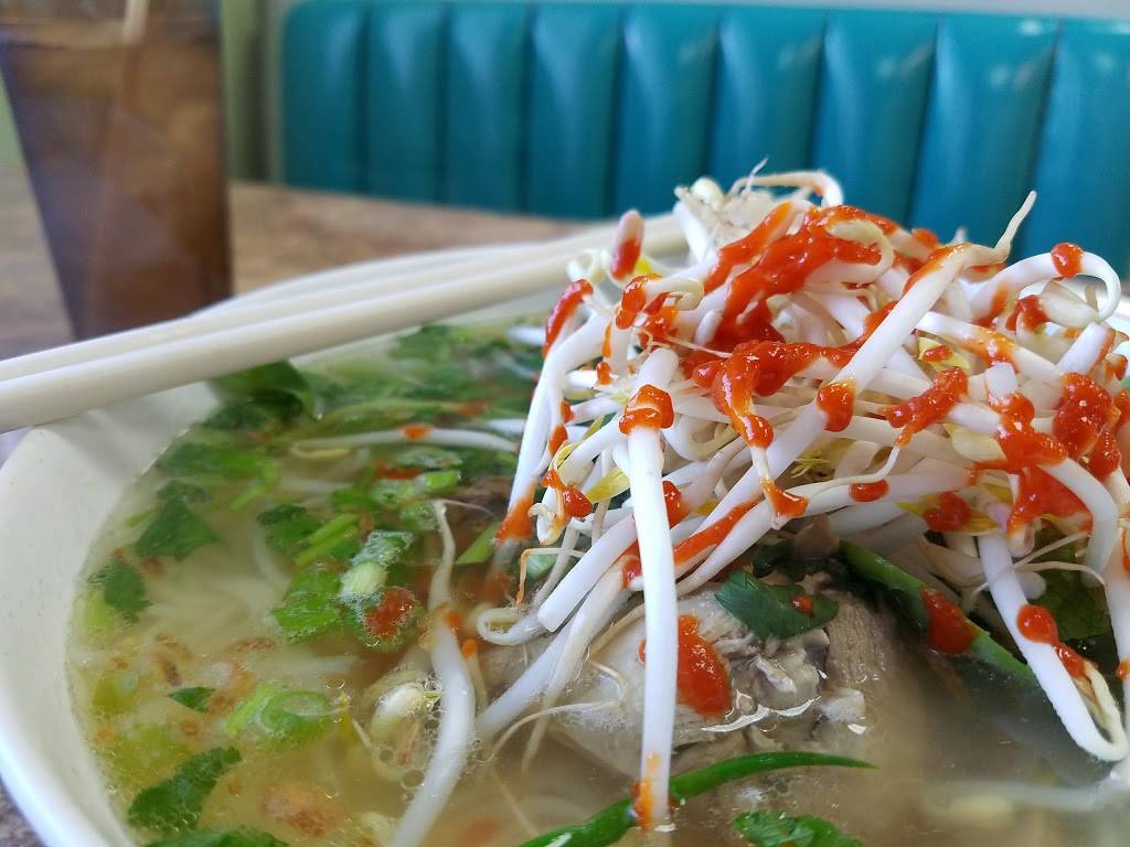 Pho 97 Oriental Restaurant | restaurant | 6800 49th St N, St. Petersburg, FL 33713, USA | 7275261997 OR +1 727-526-1997