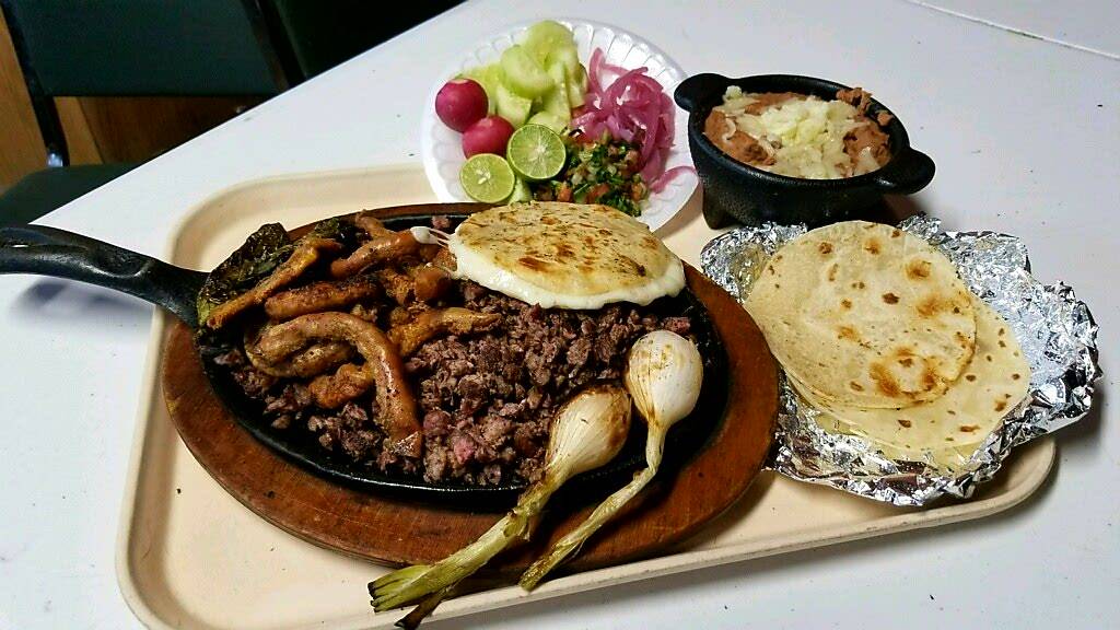 los Mezquites | restaurant | 2341-2399 W Drexel Rd, Tucson, AZ 85746, USA | 5202724179 OR +1 520-272-4179