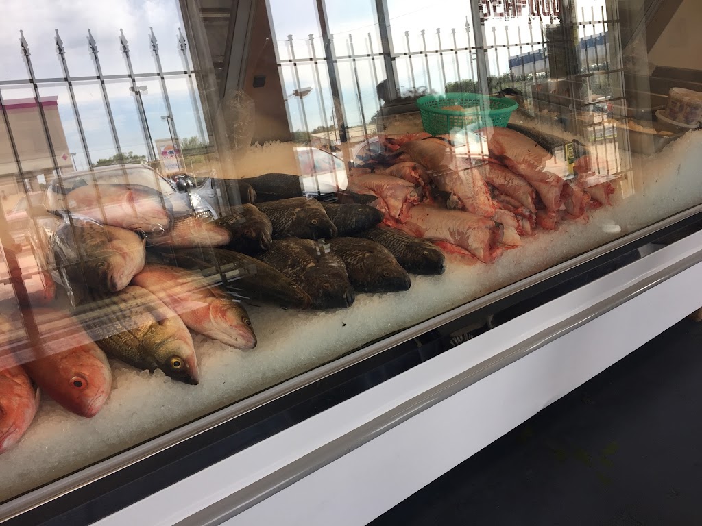 J & J Seafood Market | restaurant | 3825 Woodvalley Dr, Houston, TX 77025, USA | 7136616102 OR +1 713-661-6102