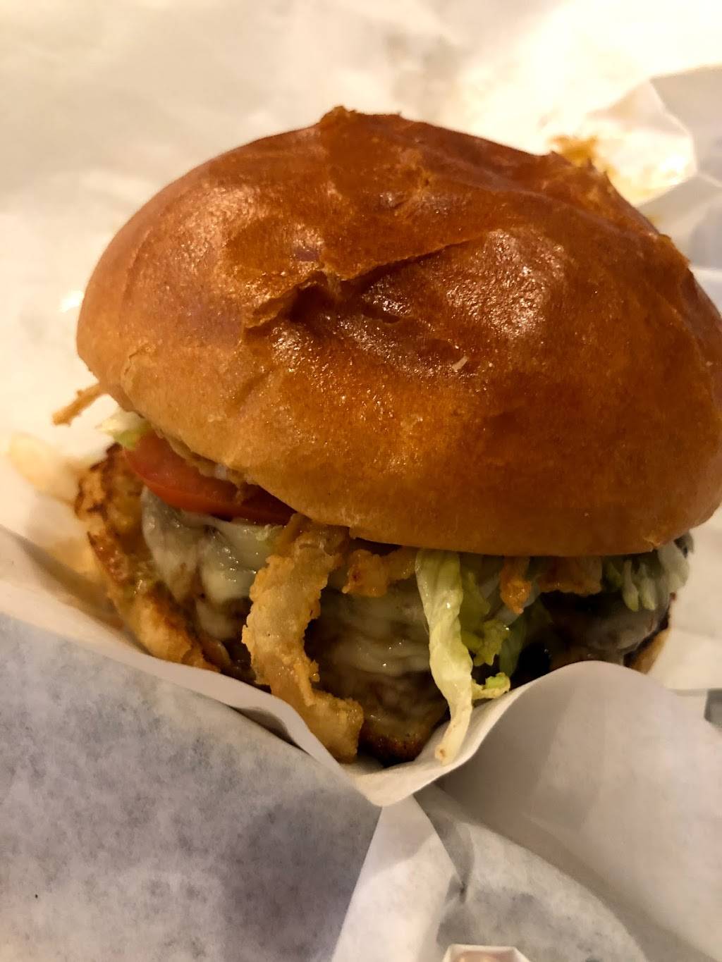 Ernies Burgers | restaurant | 6410 N Durango Dr #110, Las Vegas, NV 89149, USA | 7028404959 OR +1 702-840-4959