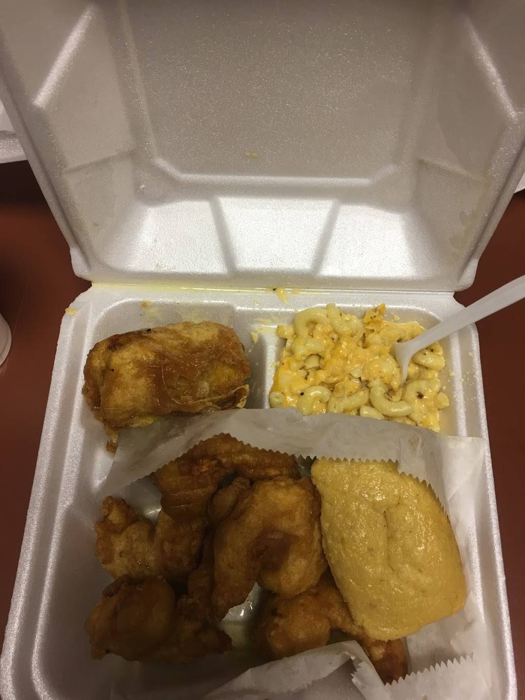 Southern Comfort & More | restaurant | 2955 Seven Mile E, Detroit, MI 48234, USA | 3137317666 OR +1 313-731-7666