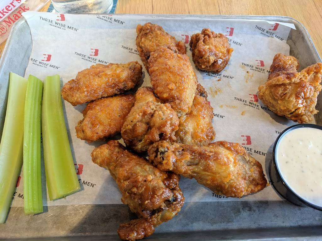 Thr3e Wise Men Brewing Co. | restaurant | 625 S High St, Muncie, IN 47305, USA | 7652883196 OR +1 765-288-3196