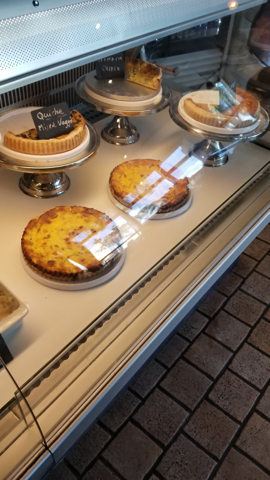 Eurobread & Cafe | bakery | 1000 Seminole Dr #100, Fort Lauderdale, FL 33304, USA | 9545683876 OR +1 954-568-3876