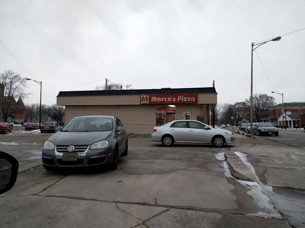 Marcos Pizza | meal delivery | 301 N Main St, Fostoria, OH 44830, USA | 4194351500 OR +1 419-435-1500