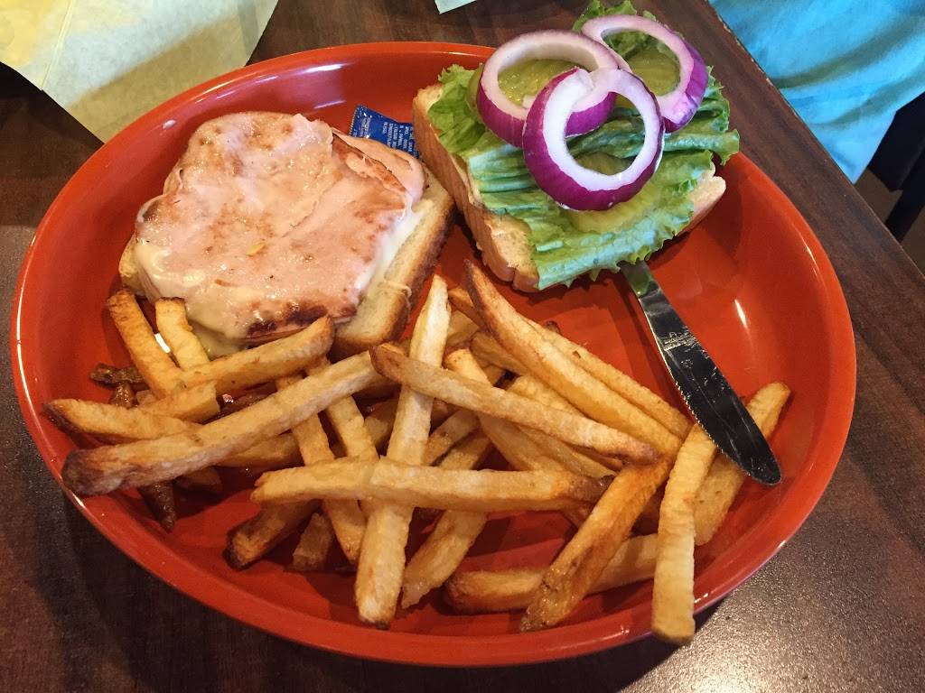 No Frills Grill & Sports Bar - Arlington, TX | restaurant | Lincoln Court Shopping Center, 4914 Little Rd, Arlington, TX 76017, USA | 8174781766 OR +1 817-478-1766