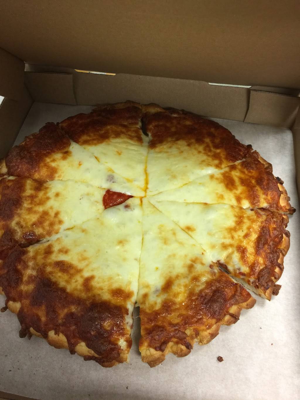 Giovannis Pizza | restaurant | 2936 Grove Ave, Lorain, OH 44055, USA | 4402775141 OR +1 440-277-5141