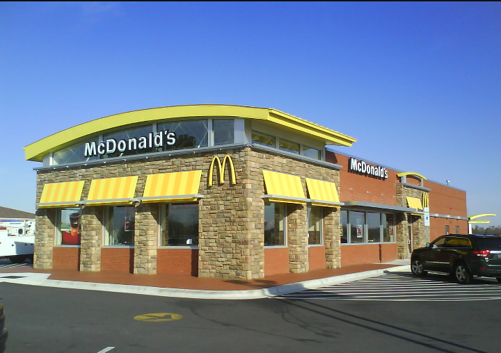 McDonalds | cafe | 2401 N Mesa St, El Paso, TX 79902, USA | 9155322500 OR +1 915-532-2500