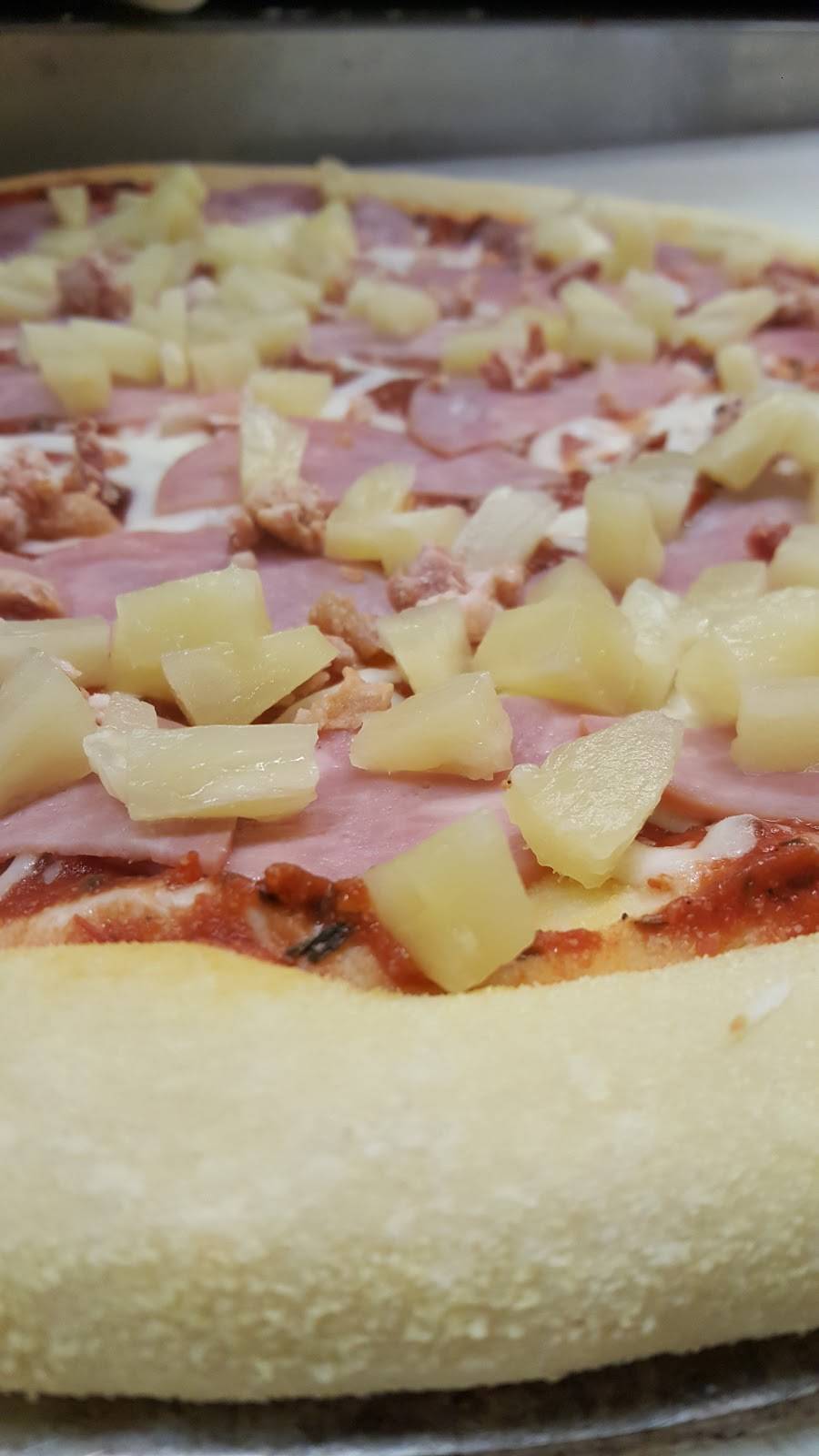 Taraval Pizza | meal delivery | 1115 Taraval, San Francisco, CA 94116, USA | 4156614000 OR +1 415-661-4000