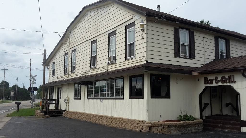 The Station Pub & Grill | restaurant | W226N3013 Duplainville Rd, Pewaukee, WI 53072, USA | 2626955300 OR +1 262-695-5300