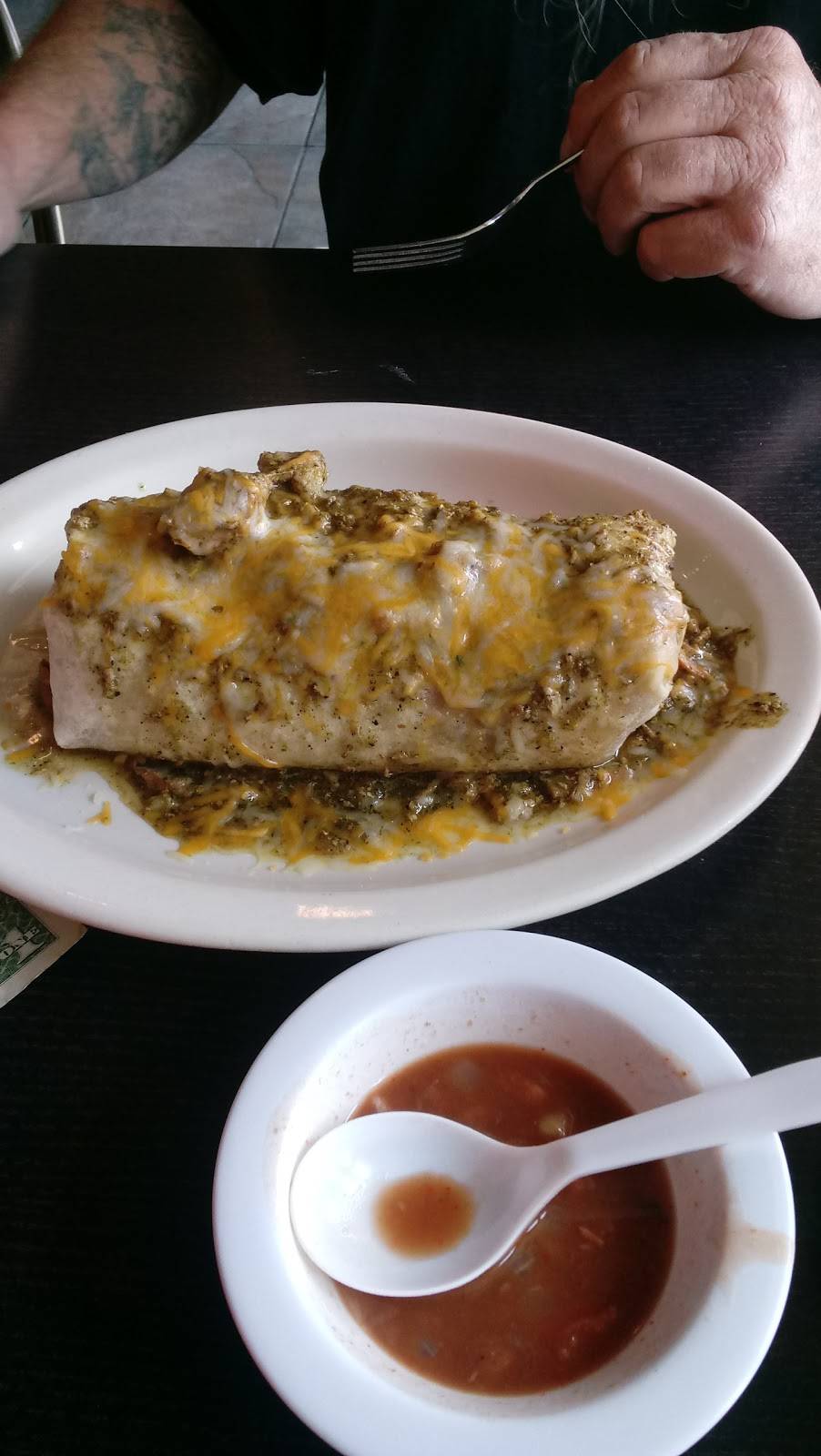 La Tapatia Mexican Grill | restaurant | 14548 Baseline Ave #200, Fontana, CA 92336, USA | 9094270241 OR +1 909-427-0241