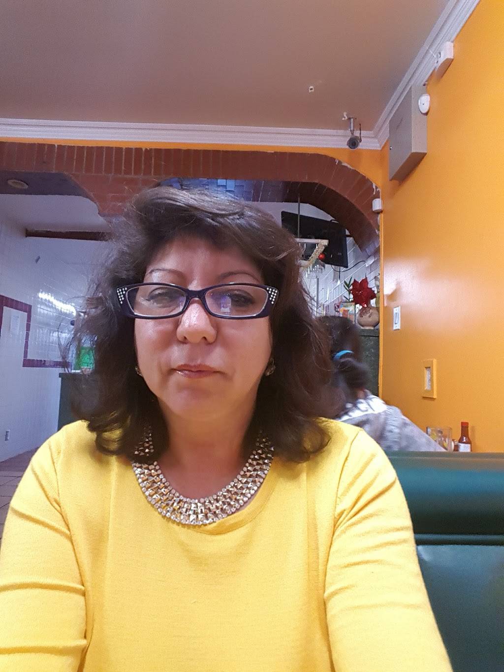 Ale Brijes | restaurant | 1308 N Lake Ave, Pasadena, CA 91104, USA | 6267656309 OR +1 626-765-6309