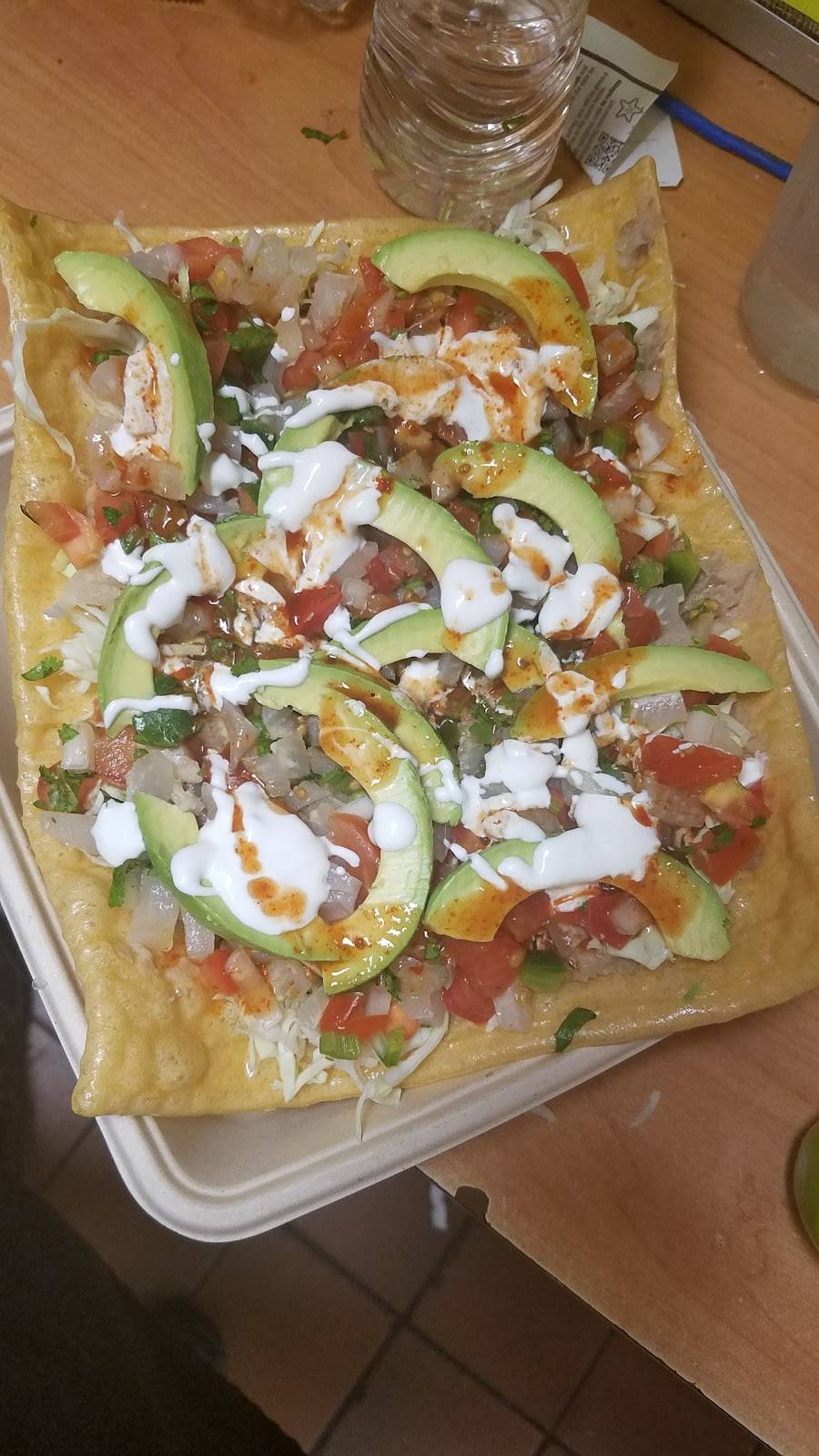 Carls Jr. | meal takeaway | 100 E Stetson Ave, Hemet, CA 92543, USA | 9517665015 OR +1 951-766-5015