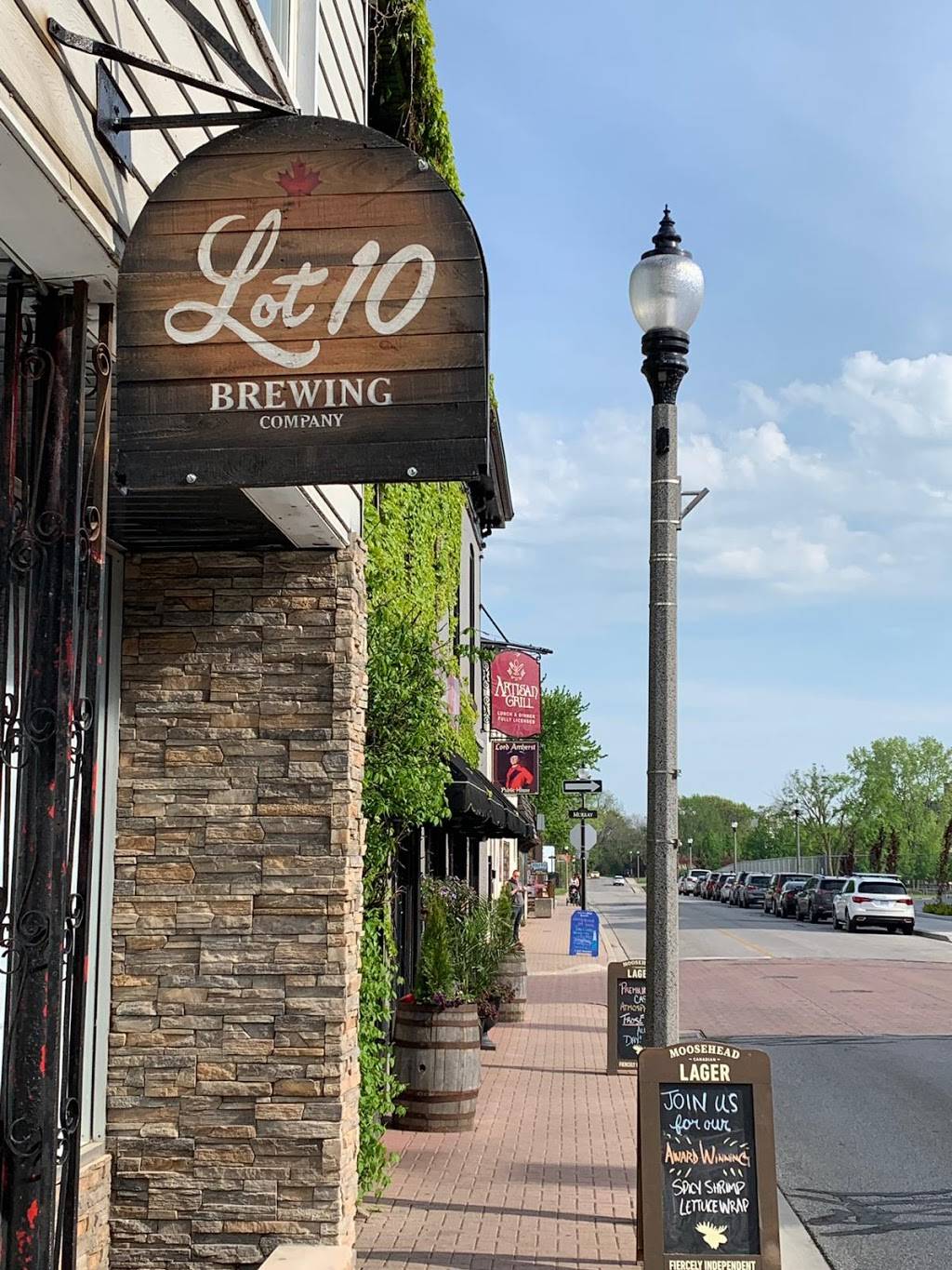 Lot 10 Brewing Company | restaurant | 263 Dalhousie St, Amherstburg, ON N9V 1W8, Canada | 2267737755 OR +1 226-773-7755