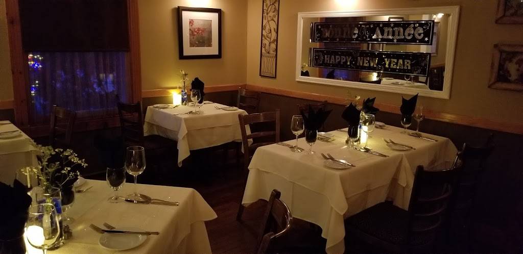 le Charleville | restaurant | 197 Avenue Saint-Charles, Vaudreuil-Dorion, QC J7V 2L4, Canada | 4504242990 OR +1 450-424-2990