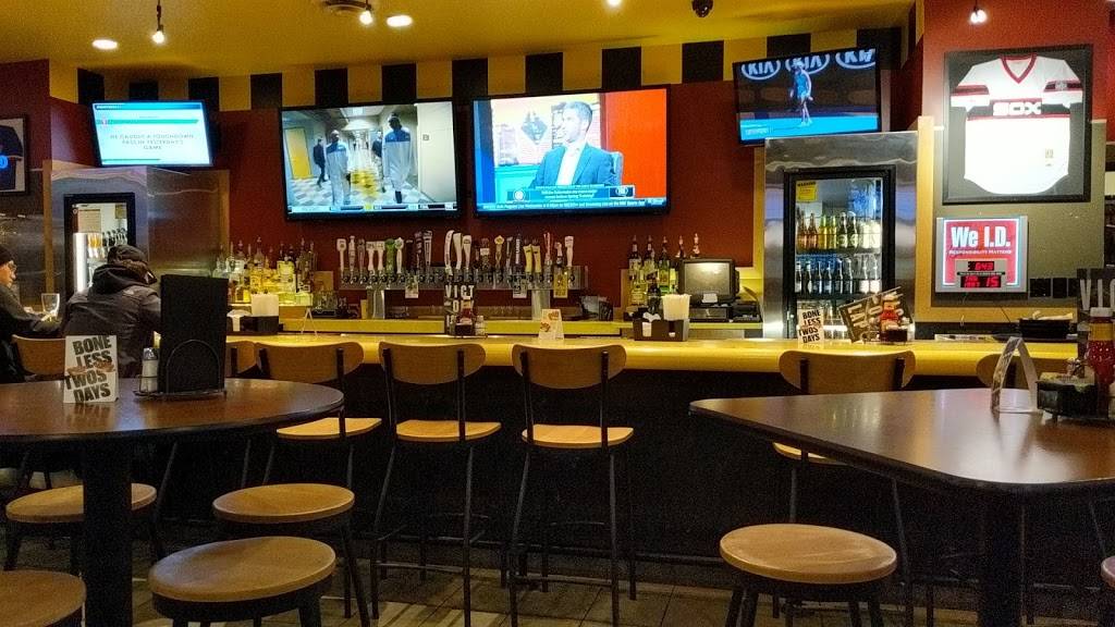 Buffalo Wild Wings | restaurant | 3720 Ridge Rd, Lansing, IL 60438, USA | 7088953300 OR +1 708-895-3300