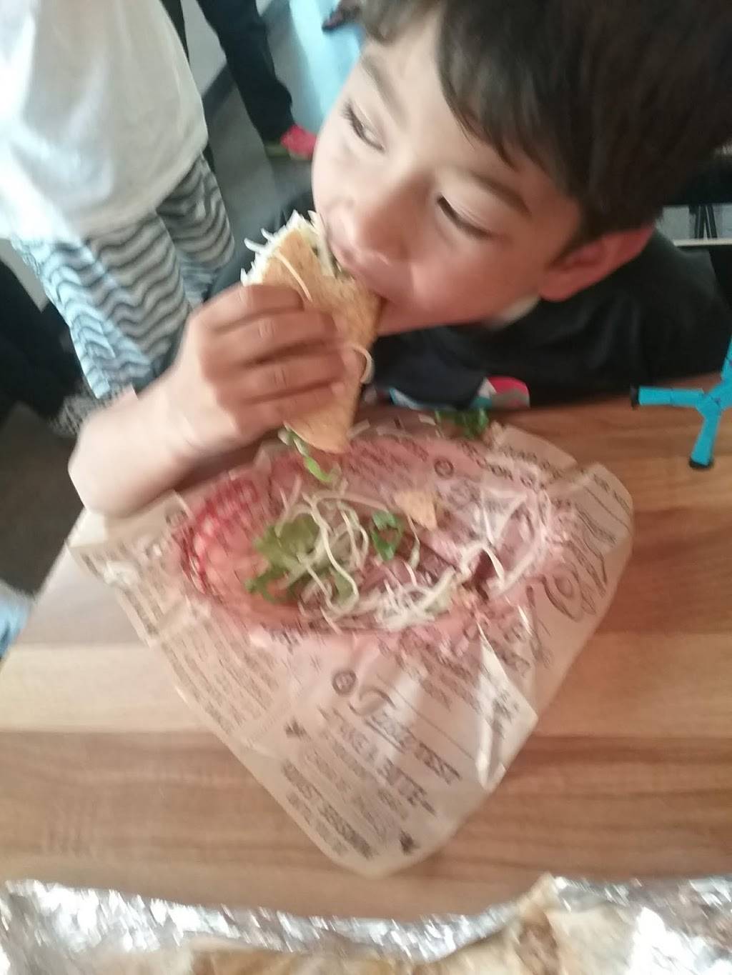 Chipotle Mexican Grill | restaurant | 27750 Crown Valley Pkwy, Mission Viejo, CA 92691, USA | 9493471663 OR +1 949-347-1663