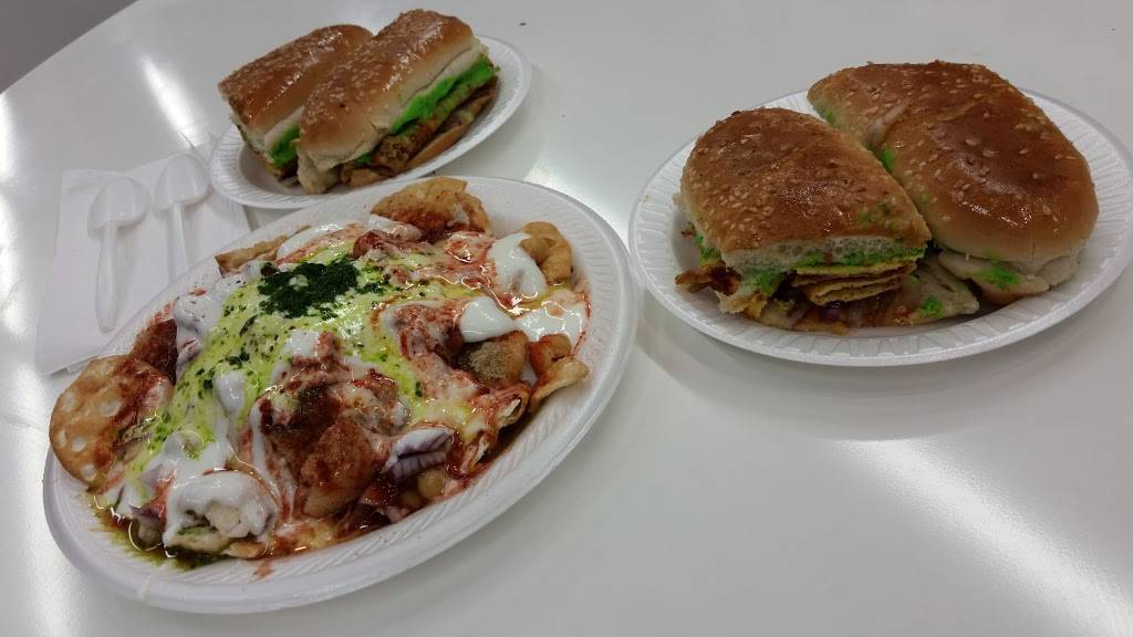 Bollywood Unlimited | restaurant | 512 Bristol Rd W #2, Mississauga, ON L5R 3Z1, Canada | 9057120777 OR +1 905-712-0777