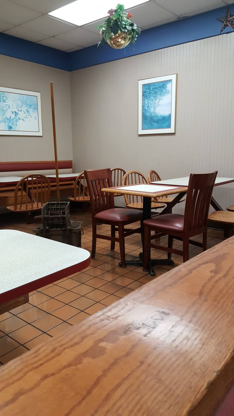 Jerry Yums | restaurant | 10696 Campus Way S, Greater Upper Marlboro, MD 20774, USA | 3013508602 OR +1 301-350-8602