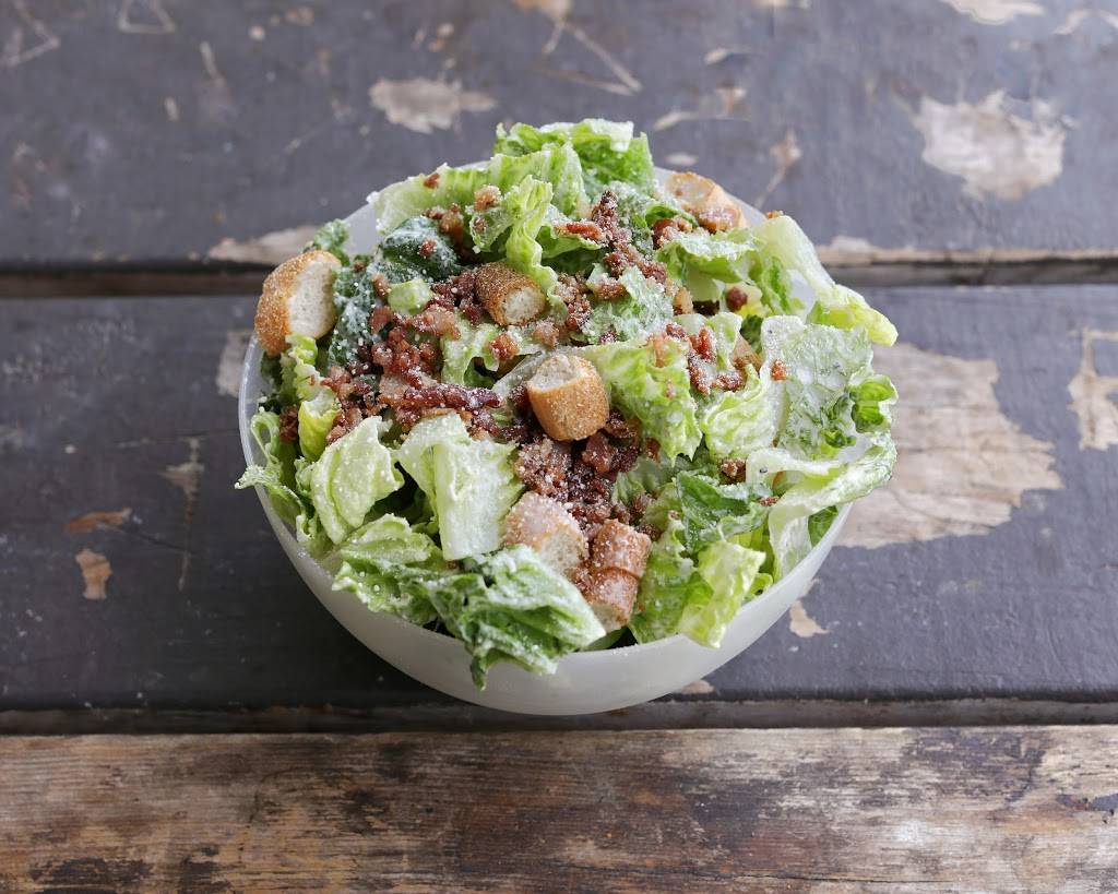 Vilis Pizza & Wings | restaurant | 562 Kerr St, Oakville, ON L6K 3C7, Canada | 9053388553 OR +1 905-338-8553