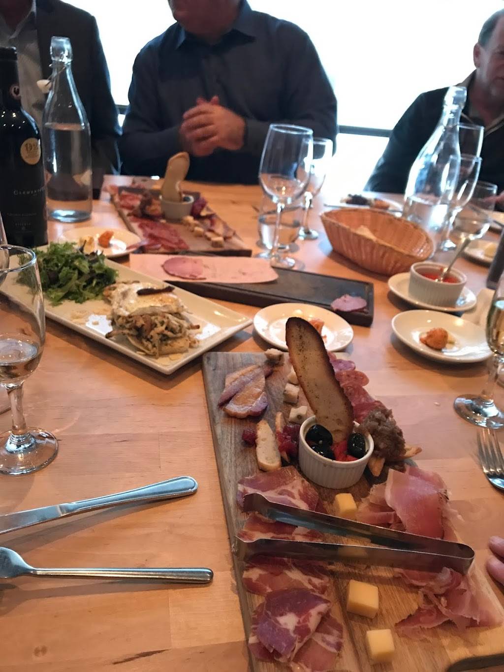 La Campagnola | restaurant | 1708 Av Dollard, LaSalle, QC H8N 1T8, Canada | 5143634066 OR +1 514-363-4066