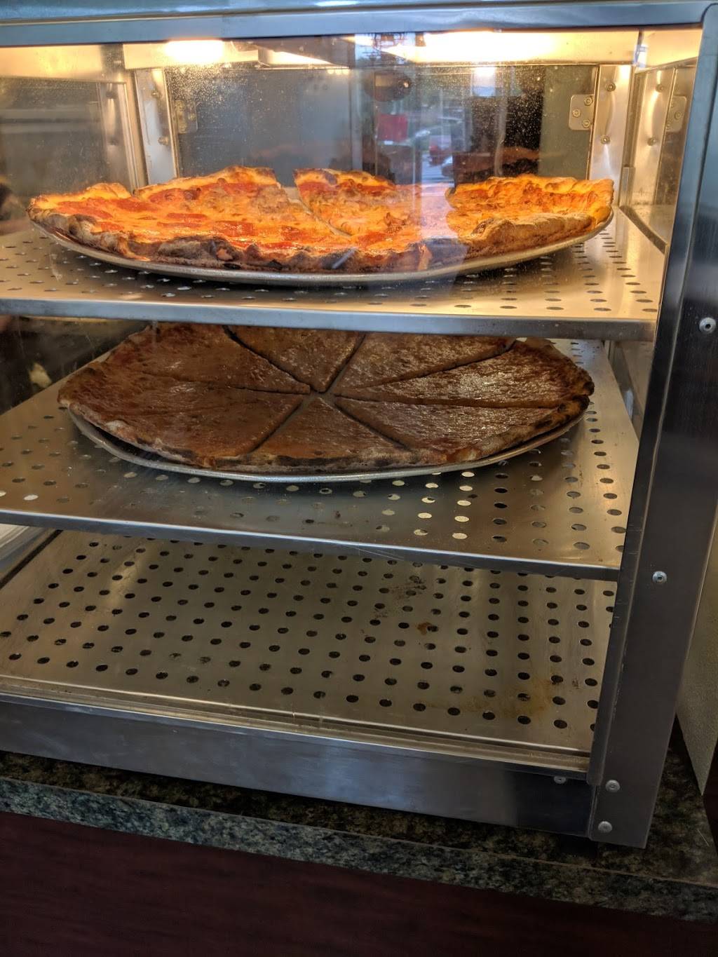 Da Carmine Pizzeria & Restaurant | restaurant | Branford, CT 06405, USA | 2034813208 OR +1 203-481-3208