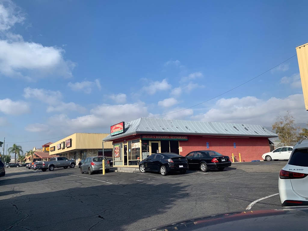 Alicias Birrieria | restaurant | 1025 Truman St., San Fernando, CA 91340, USA | 8183616061 OR +1 818-361-6061