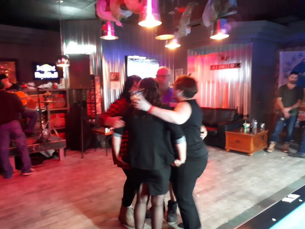 La Boule - Bar Urbain | restaurant | 7365 Boulevard Guillaume-Couture, Lévis, QC G6V 7A3, Canada | 4188350973 OR +1 418-835-0973