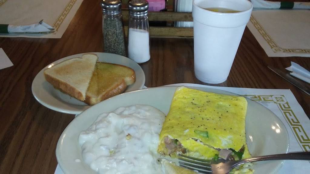 Airport Restaurant | restaurant | 10130 IN-37, Elwood, IN 46036, USA | 7655526400 OR +1 765-552-6400