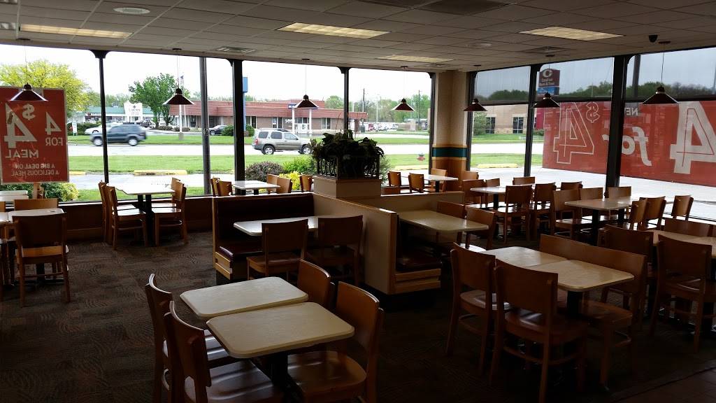 Wendys | restaurant | 2025 N SW Topeka Blvd, Topeka, KS 66608, USA | 7852333220 OR +1 785-233-3220