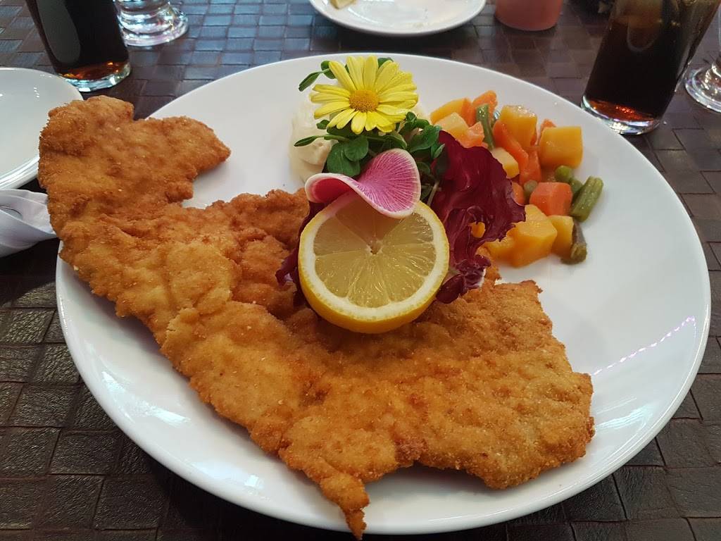 Graystones Restaurant | restaurant | 14889 Yonge St, Aurora, ON L4G 1M6, Canada | 9057279561 OR +1 905-727-9561