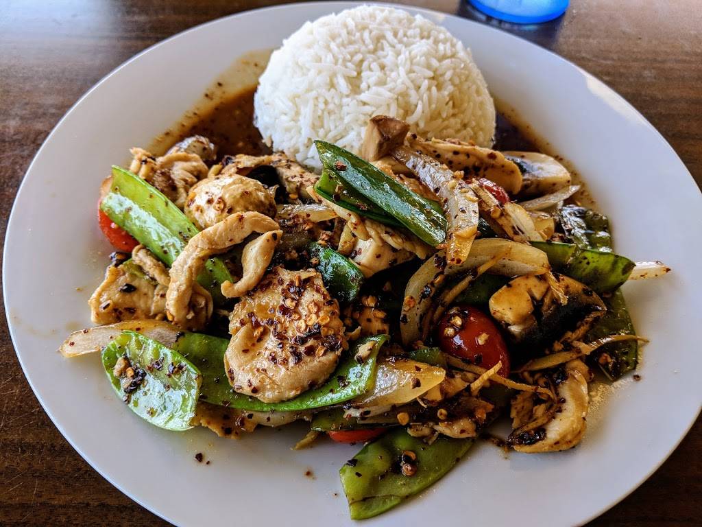 Pollys Thai Kitchen | restaurant | 402 SW Sheridan Rd, Lawton, OK 73505, USA | 5806998082 OR +1 580-699-8082