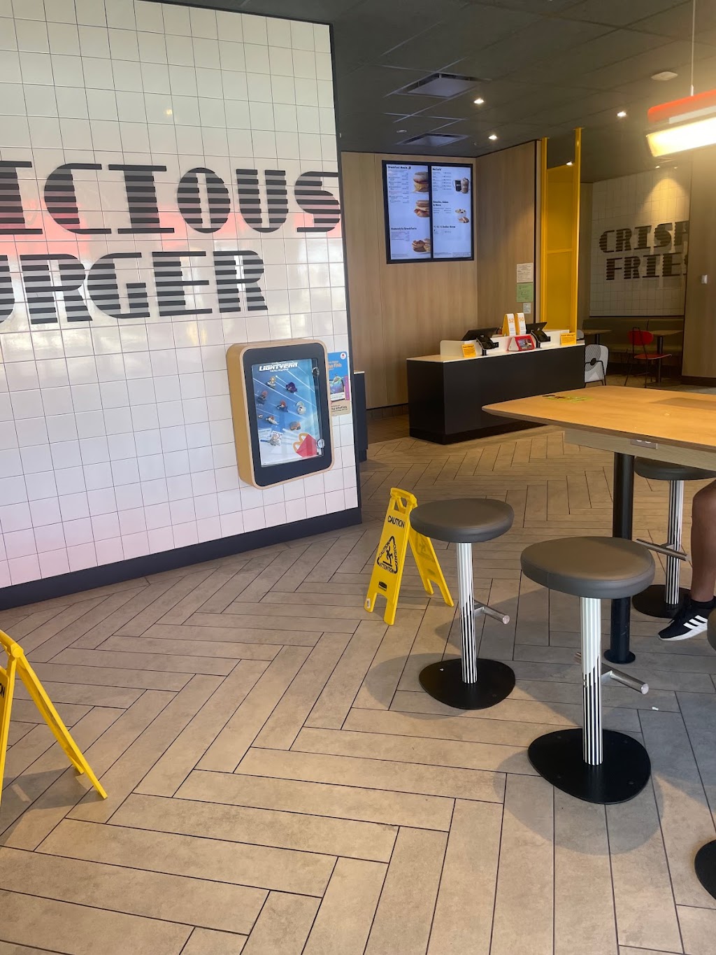 McDonalds | cafe | 9220 Broadway Blvd SE, Albuquerque, NM 87105, USA | 5058770711 OR +1 505-877-0711