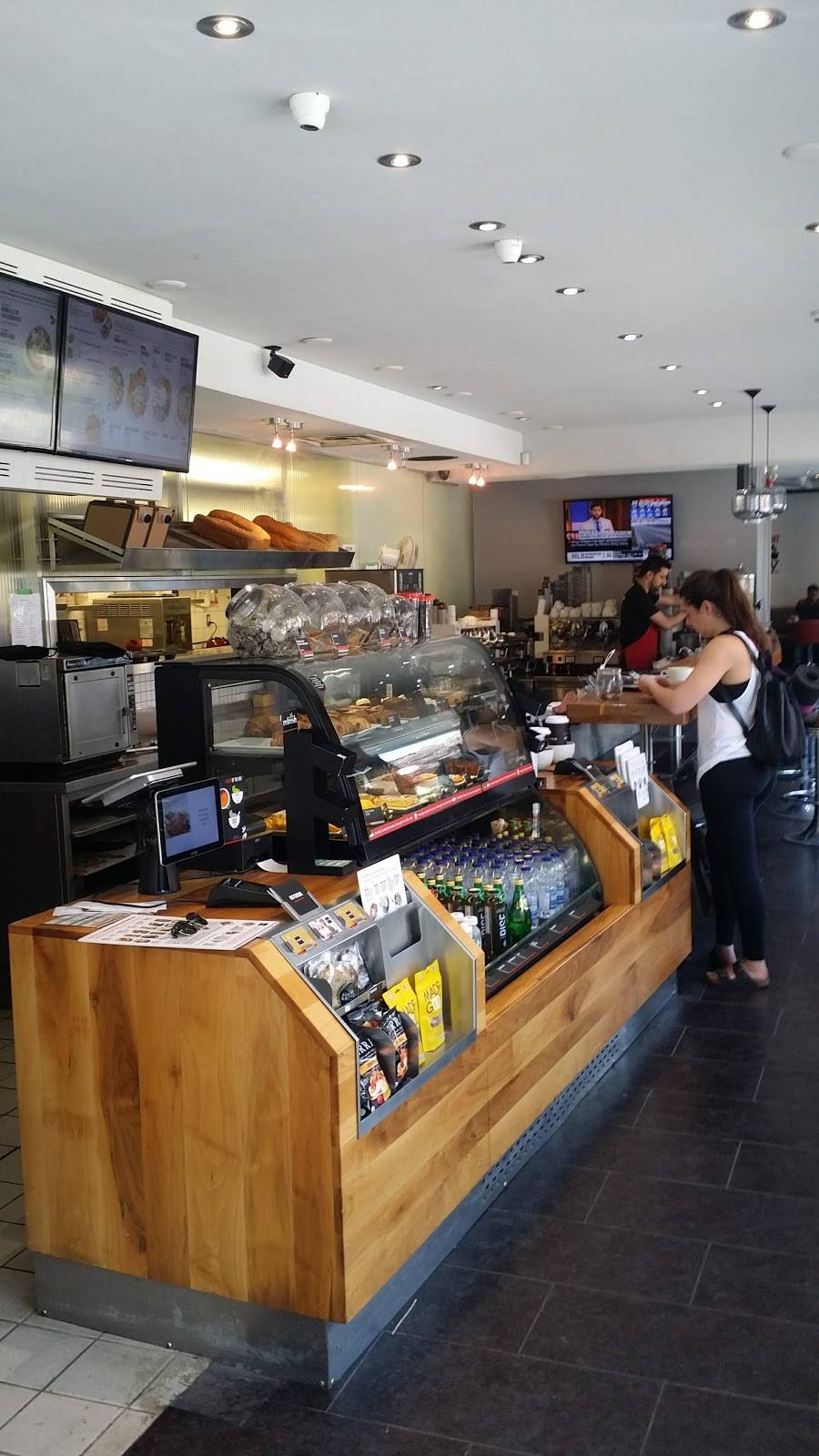 aroma espresso bar | cafe | 1407 Yonge St, Toronto, ON M4T 1Y7, Canada | 4163534555 OR +1 416-353-4555