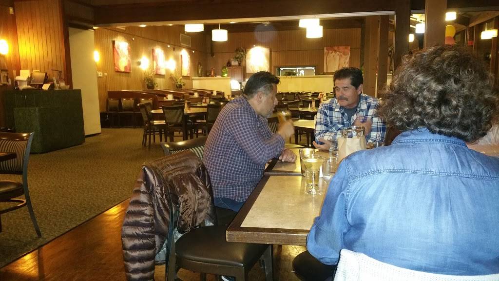 Pine Mountain Lake Country Club | restaurant | 12765 Mueller Dr, Groveland, CA 95321, USA | 2099628638 OR +1 209-962-8638