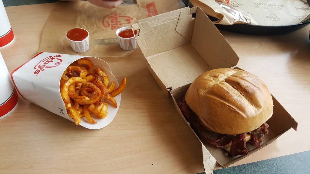 Arbys | restaurant | 1830 28th St SW, Wyoming, MI 49509, USA | 6165341449 OR +1 616-534-1449