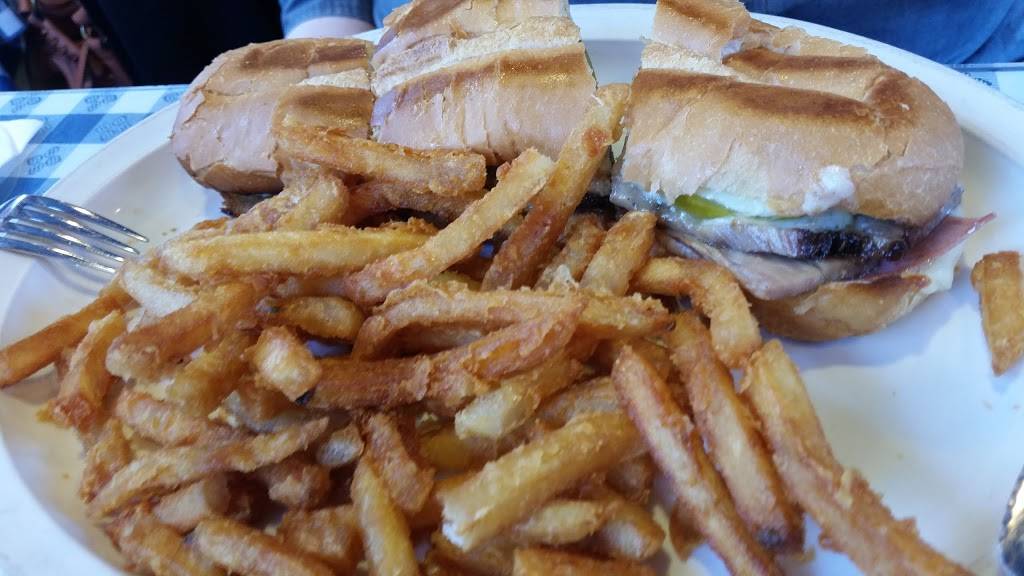 Mari Luna Mexican Grill | restaurant | 102 Reisterstown Rd, Pikesville, MD 21208, USA | 4104869910 OR +1 410-486-9910