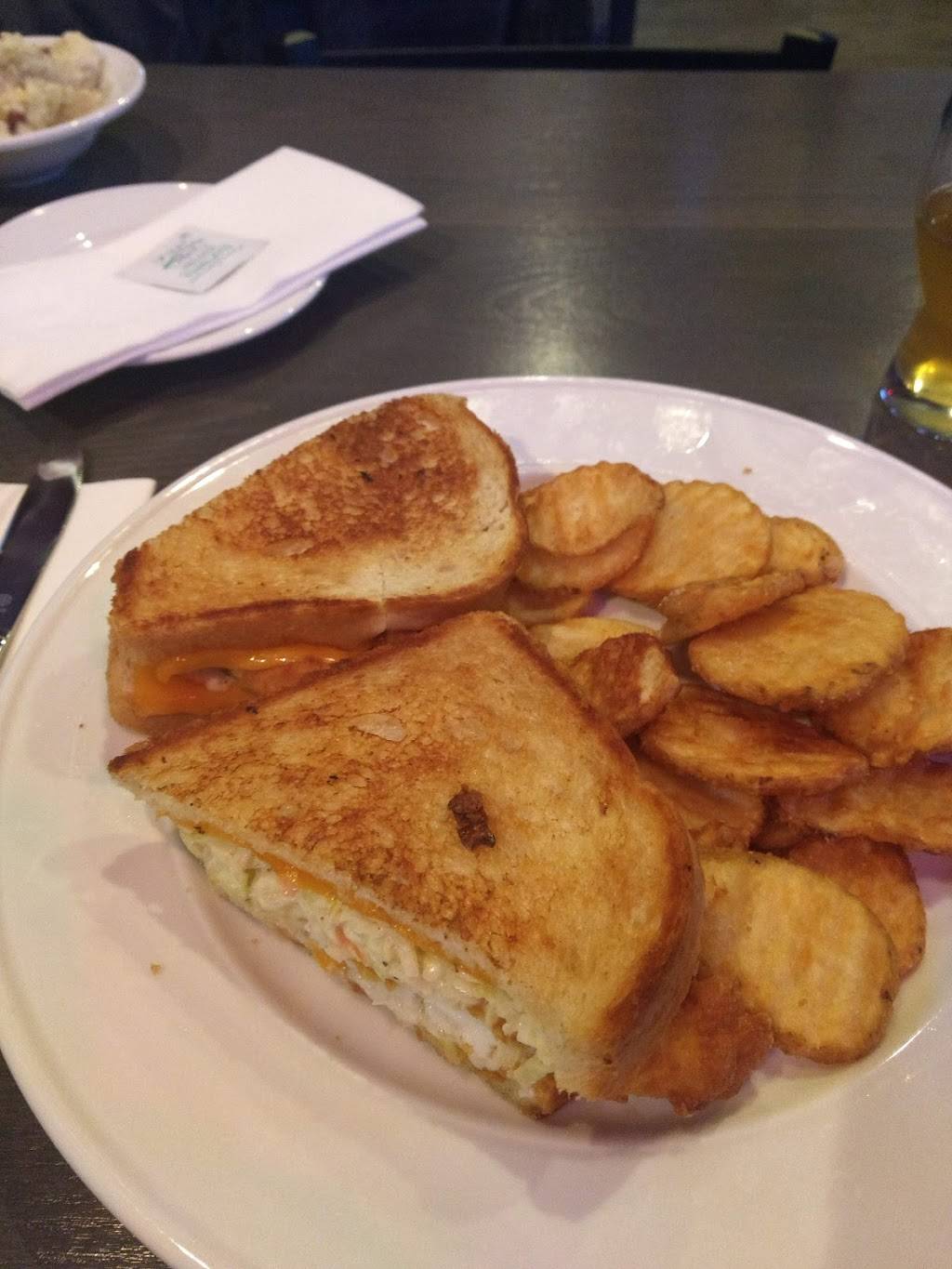 Stone Ridge Grill & Bar | restaurant | 60 Man-Mar Dr, Plainville, MA 02762, USA | 5083160758 OR +1 508-316-0758