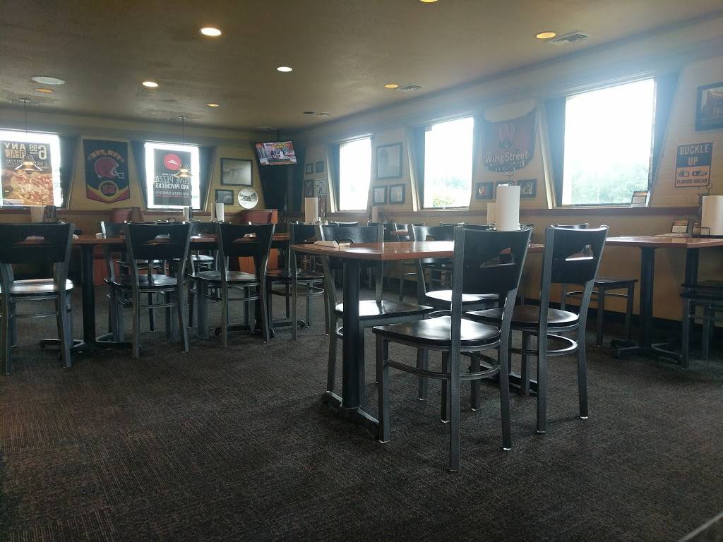 Pizza Hut | restaurant | 27845 Lorain Rd, North Olmsted, OH 44070, USA | 4407168339 OR +1 440-716-8339