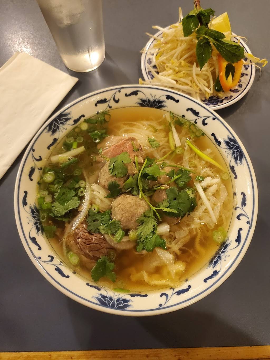 Pho V & V Vietnamese Restaurant | restaurant | 5434 S Tacoma Way, Tacoma, WA 98409, USA | 2534756165 OR +1 253-475-6165