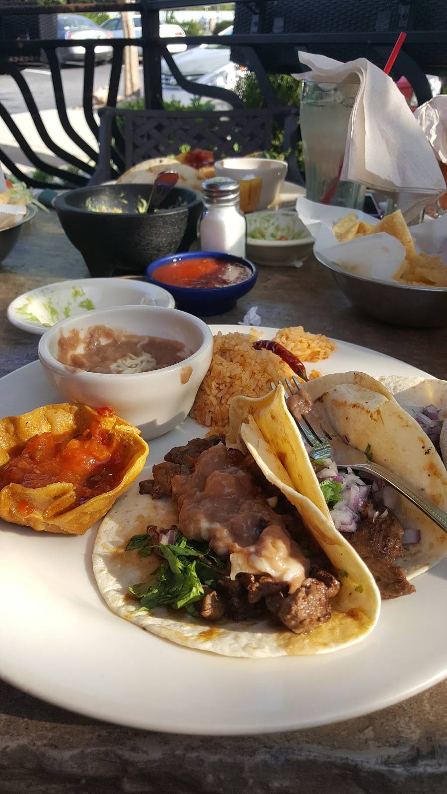 La Parrilla | restaurant | 94 Pavilion Pkwy, Fayetteville, GA 30214, USA | 7707165886 OR +1 770-716-5886