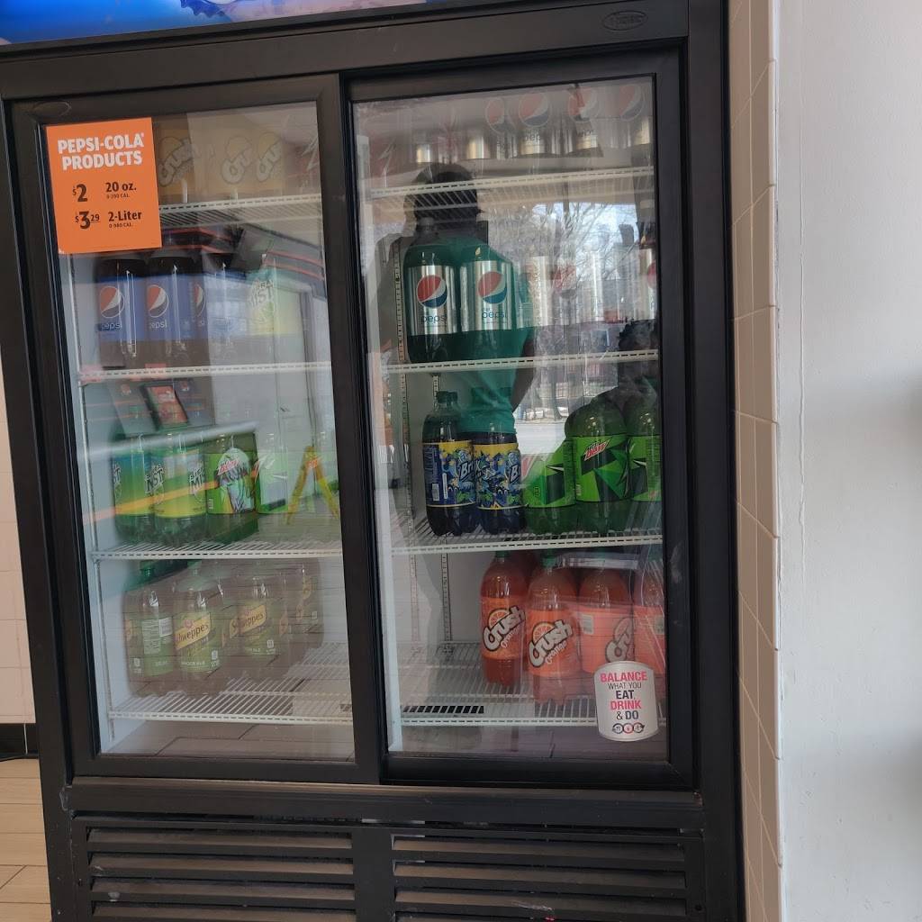 Little Caesars Pizza | meal takeaway | 4322 N Broad St, Philadelphia, PA 19140, USA | 2159243000 OR +1 215-924-3000