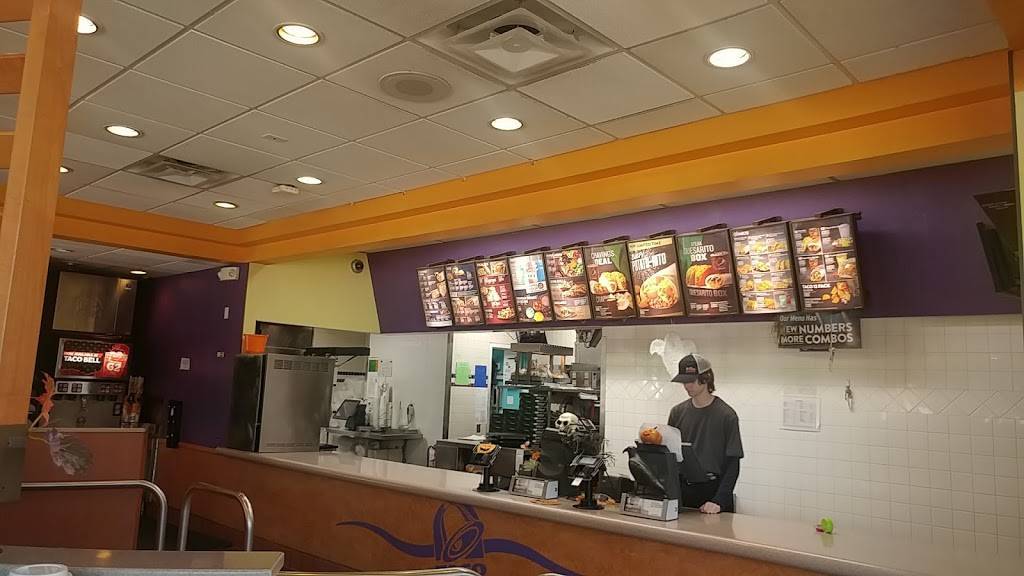 Taco Bell | meal takeaway | 1835 Mendocino Ave, Santa Rosa, CA 95401, USA | 7075718241 OR +1 707-571-8241