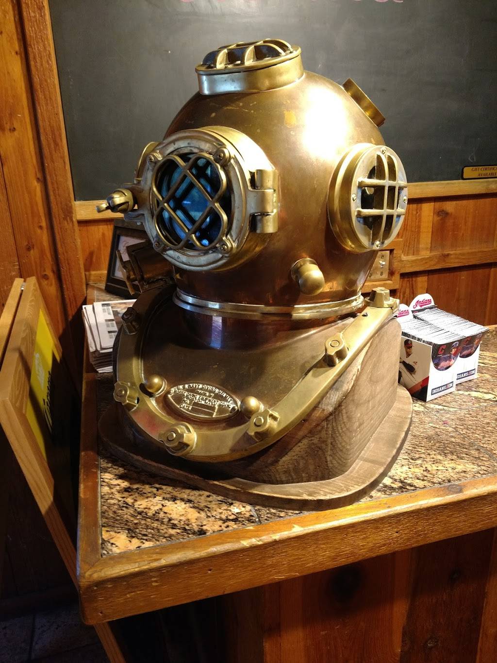 Harbor Front Grille and Party Center | restaurant | 562 Portage Lakes Drive, Akron, OH 44319, USA | 3306441664 OR +1 330-644-1664