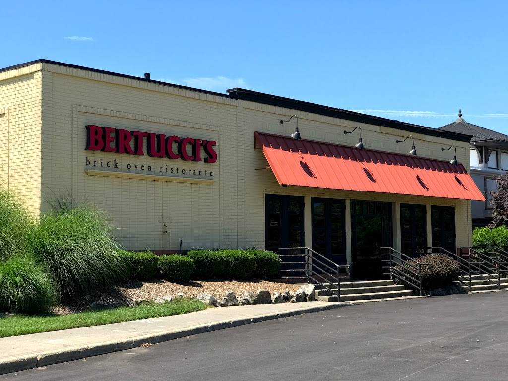 Bertuccis Italian Restaurant | restaurant | 881 Walt Whitman Rd, Melville, NY 11747, USA | 6314279700 OR +1 631-427-9700