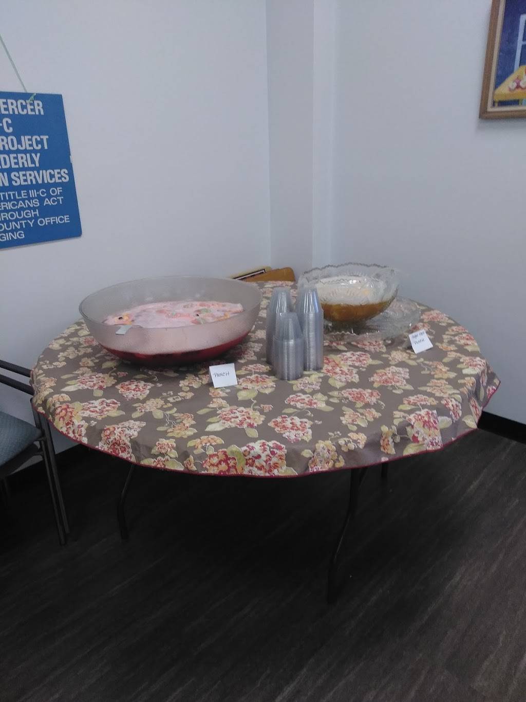 Courthouse Cafe & Catering | restaurant | 192 S Broad St, Trenton, NJ 08608, USA | 6093929772 OR +1 609-392-9772