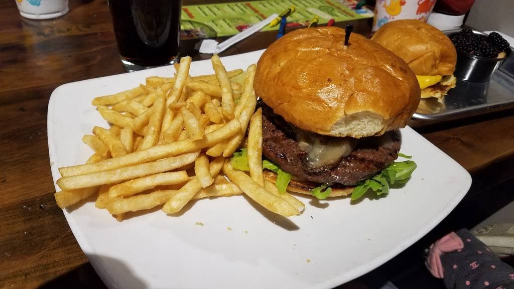 Peppers Fireside Grille | restaurant | 80516, 8274 Colorado Blvd, Firestone, CO 80504, USA | 3038336500 OR +1 303-833-6500